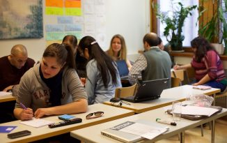 Différence formation initiale et continue