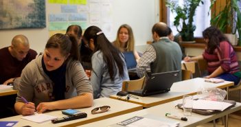 Différence formation initiale et continue